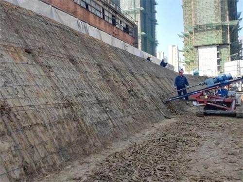 兴国建筑边坡支护